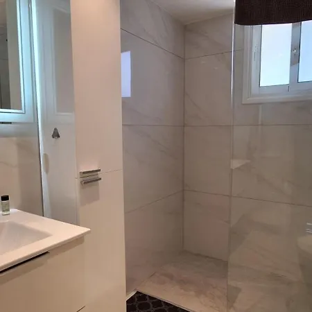 شقة Lydia's Sea View - 2 Bed House Episkopi (Limassol)