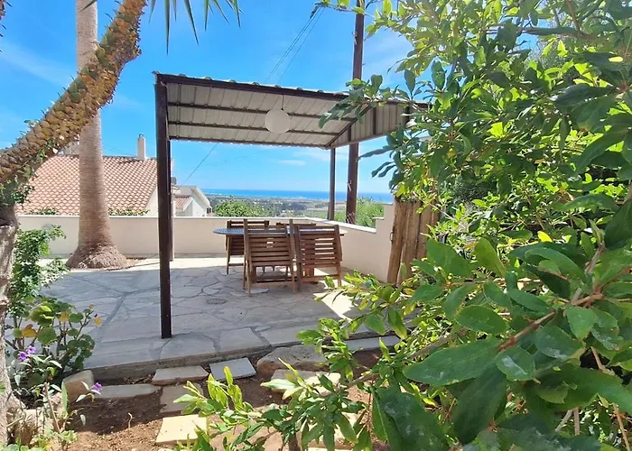 Lydia's Sea View - 2 Bed House Апартаменты