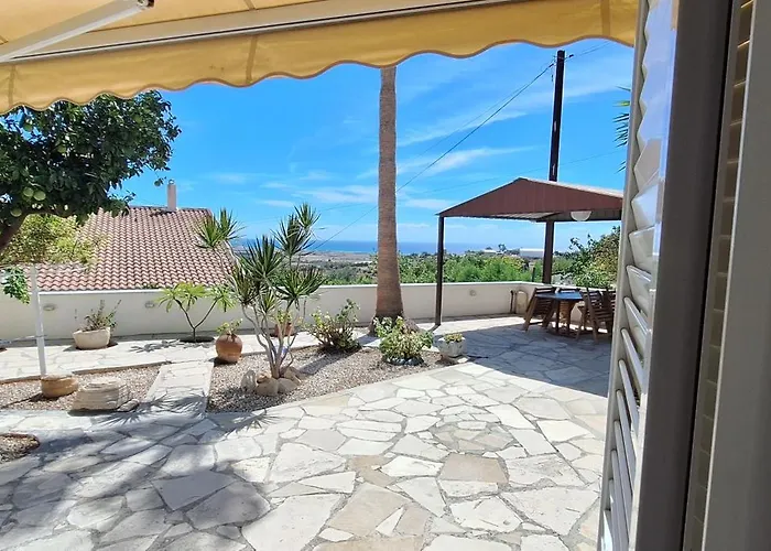 Lydia's Sea View - 2 Bed House * Episkopi (Limassol)